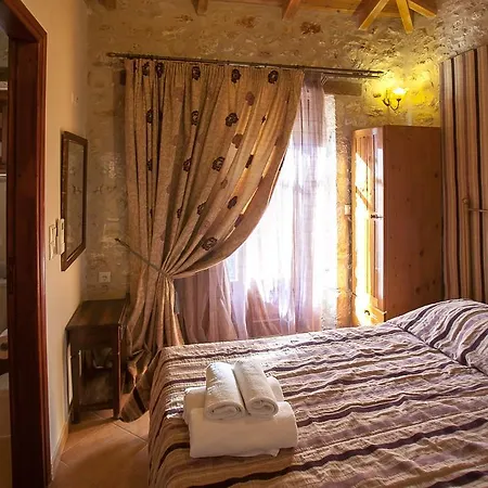 Hotel apartamentowy Anigraia Parálion Ástros