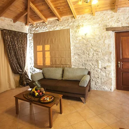 Hotel apartamentowy Anigraia Parálion Ástros