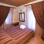 Anigraia Aparthotel 3*
