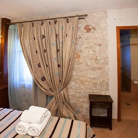 Anigraia Aparthotel Parálion Ástros