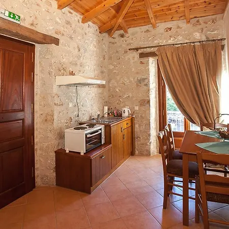 Anigraia Aparthotel 3*