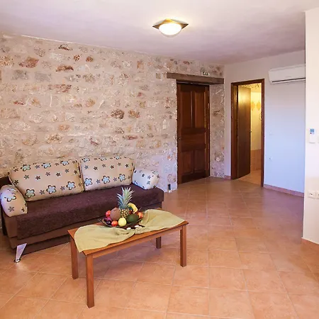 Anigraia 3* Paralio Astros