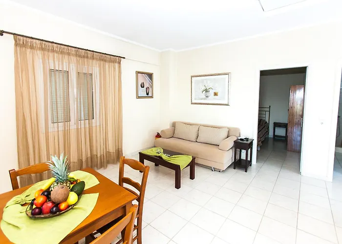 Apartmanhotel Anigraia 3*