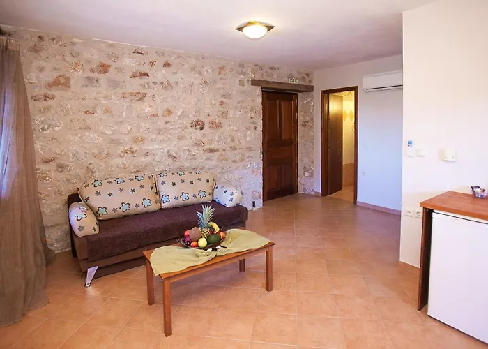 Anigraia 3* Parálion Ástros